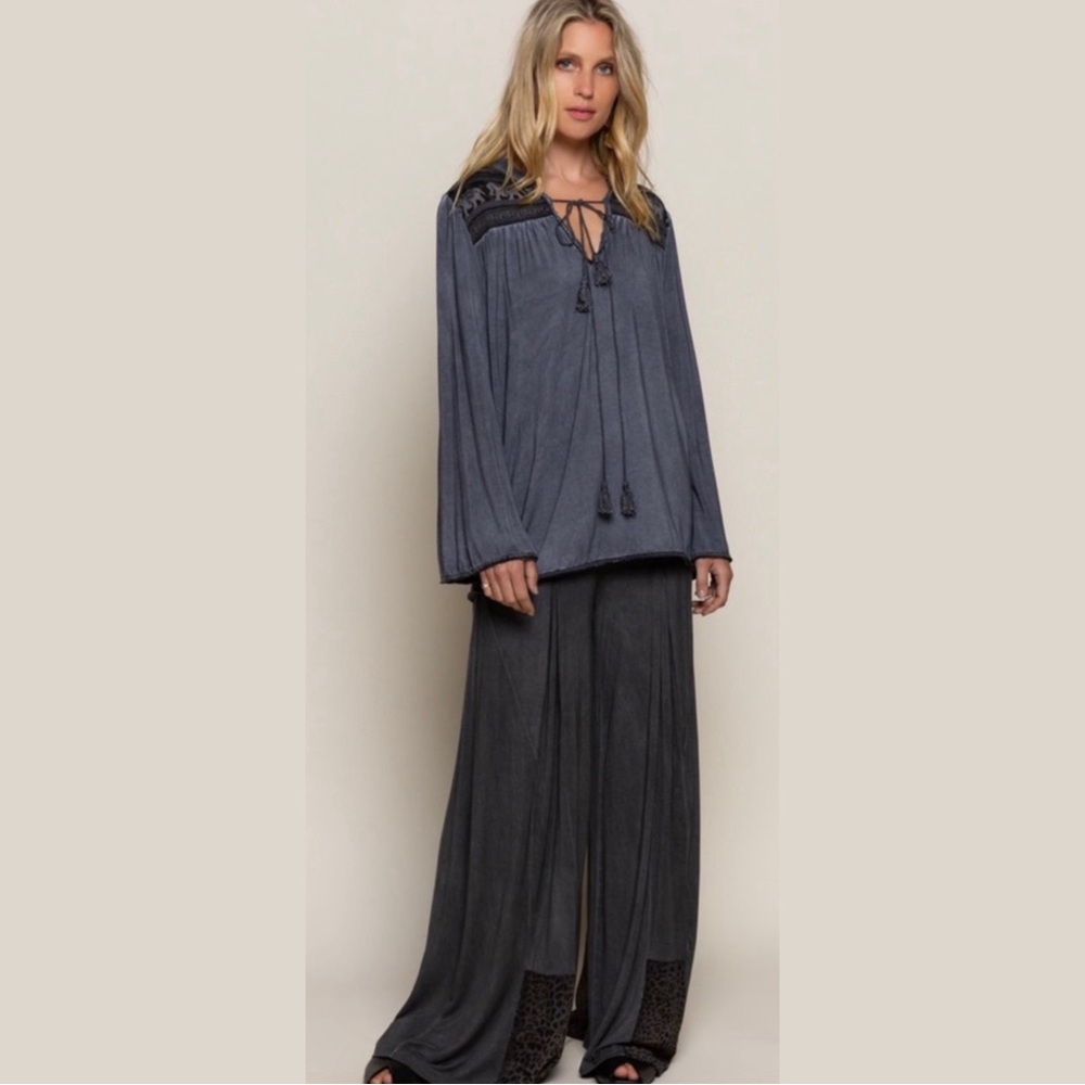 POL Aztec Elephant Print Charcoal BOHO Tassel Tunic Top! - Picture 2 of 8